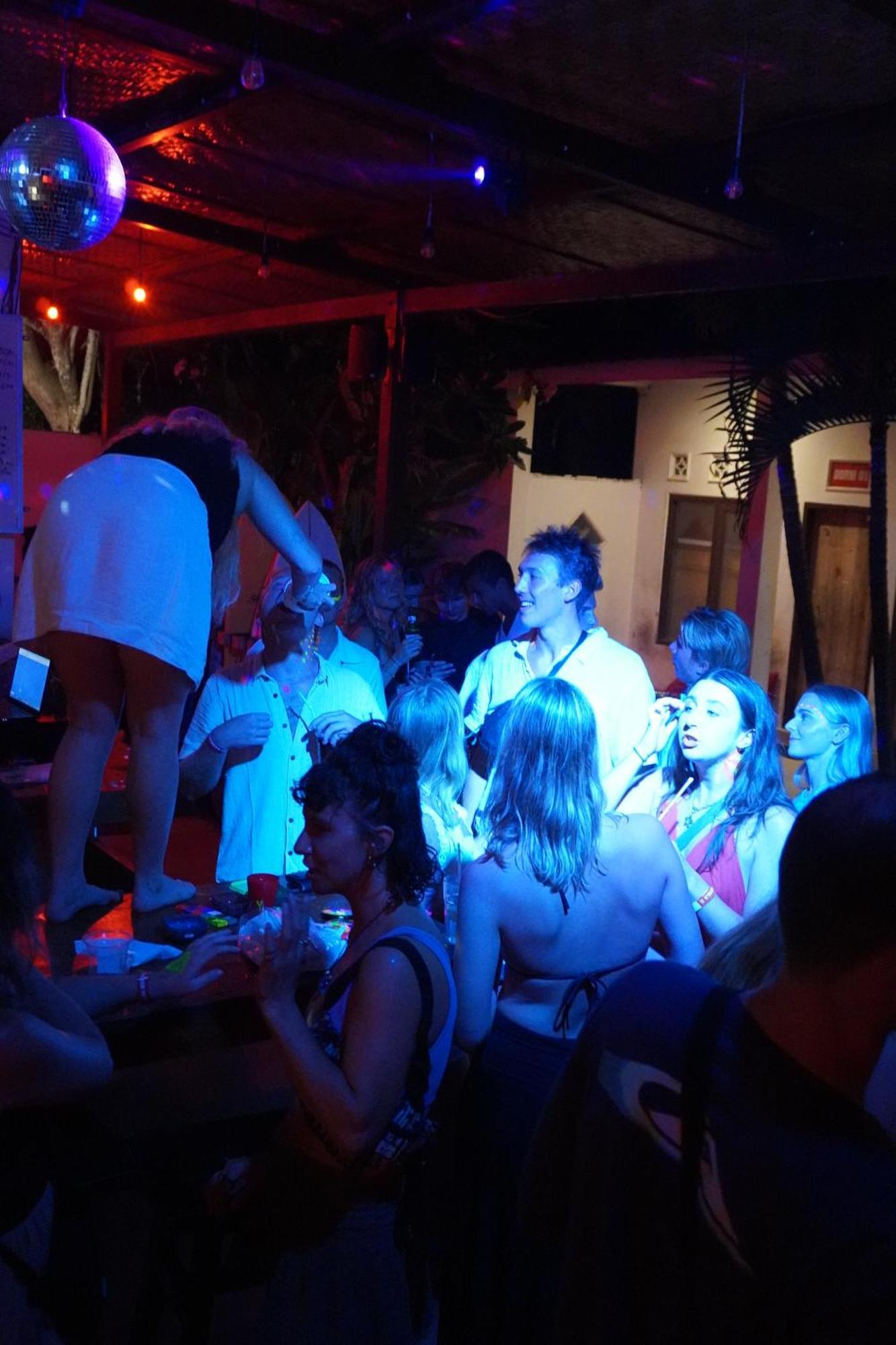 Indonesia Backpacker Hostels Kuta  Exteriér fotografie